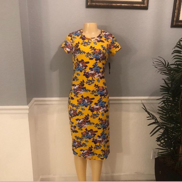 Special One Sz M Women Floral Dress NWT!!